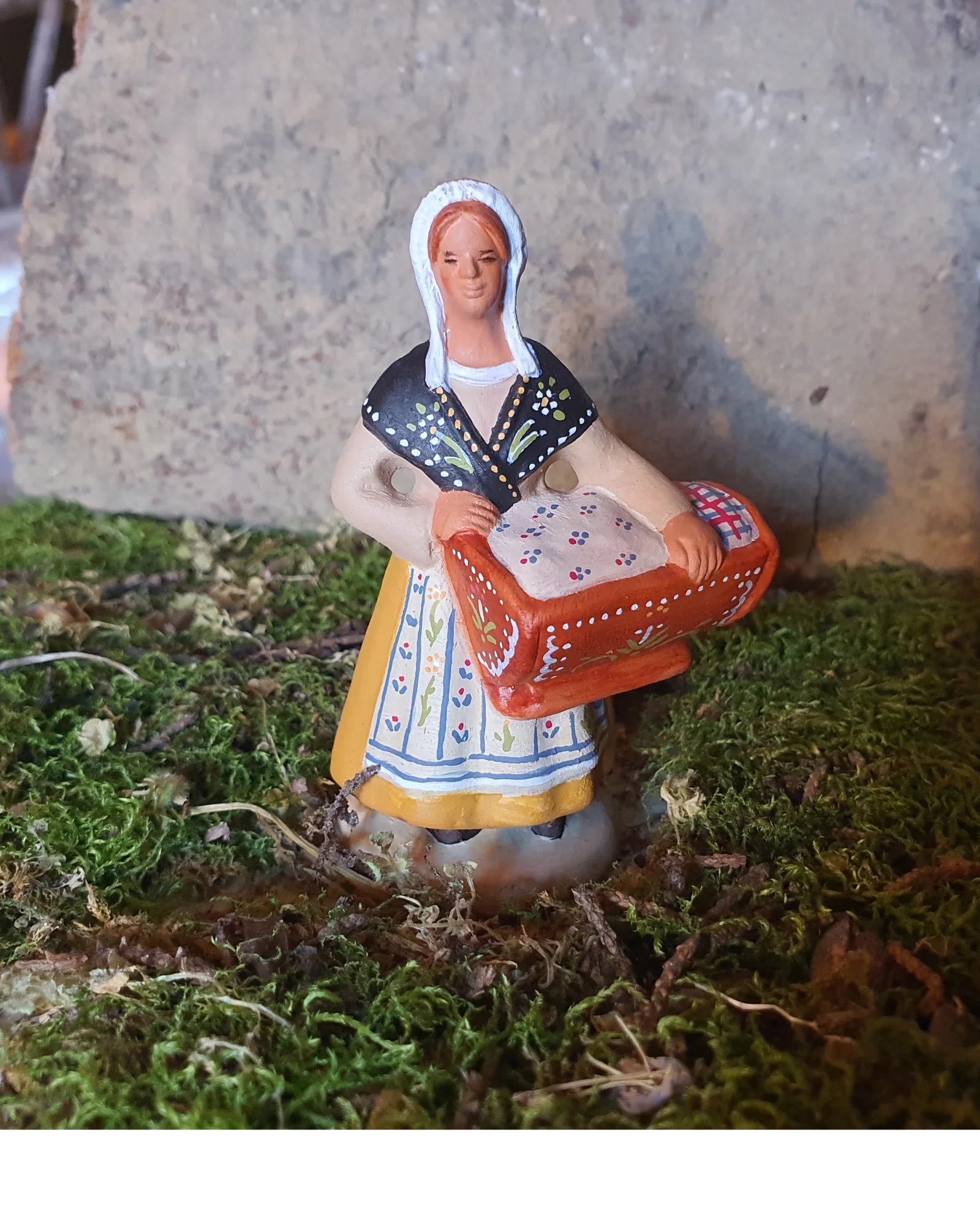 Femme au berceau