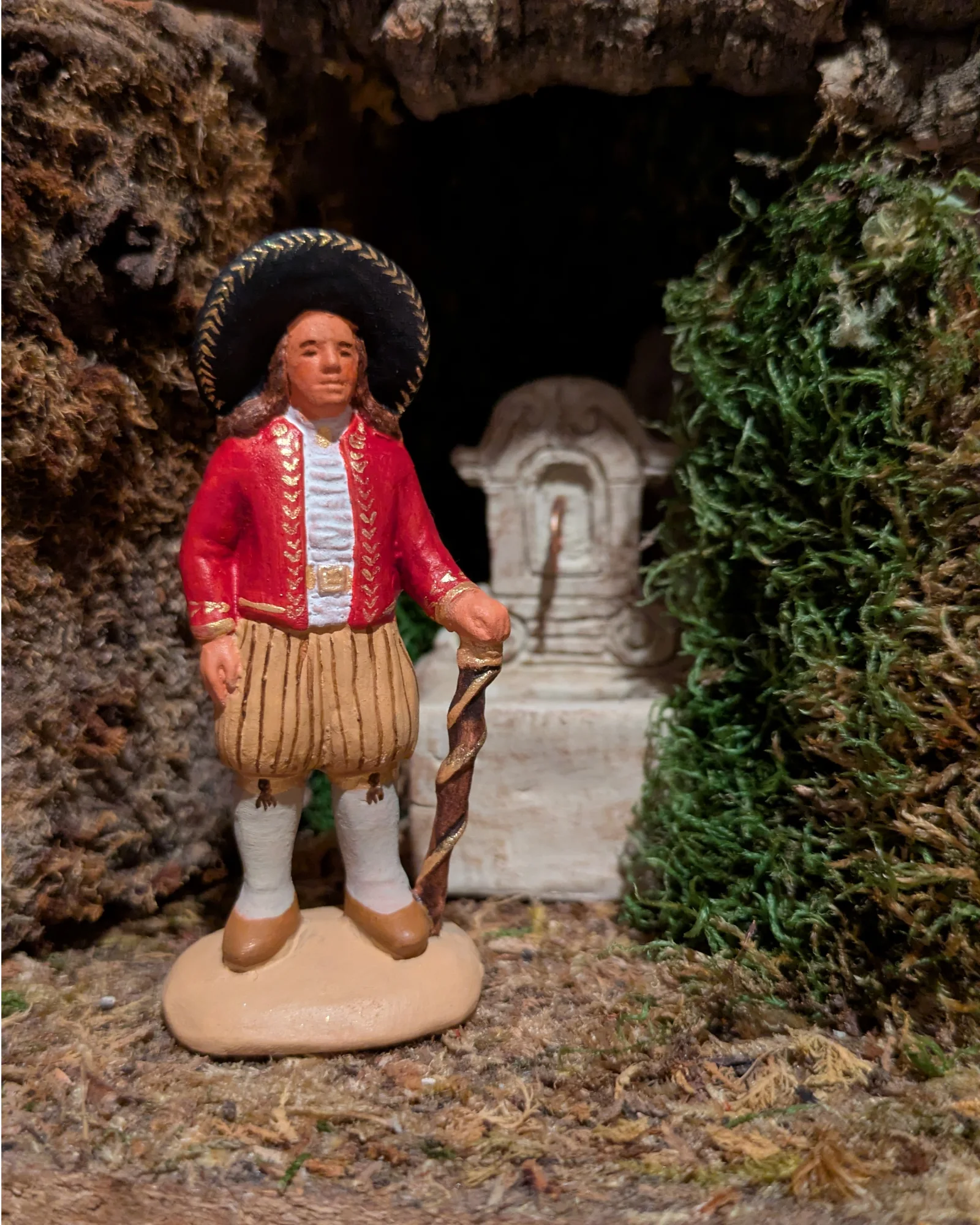 Breton Quimper au large chapeau — Rouge et beige